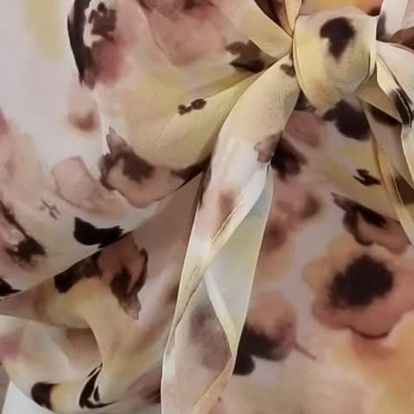 Gianni Bini Vic Crop Top - Picture 7 of 8